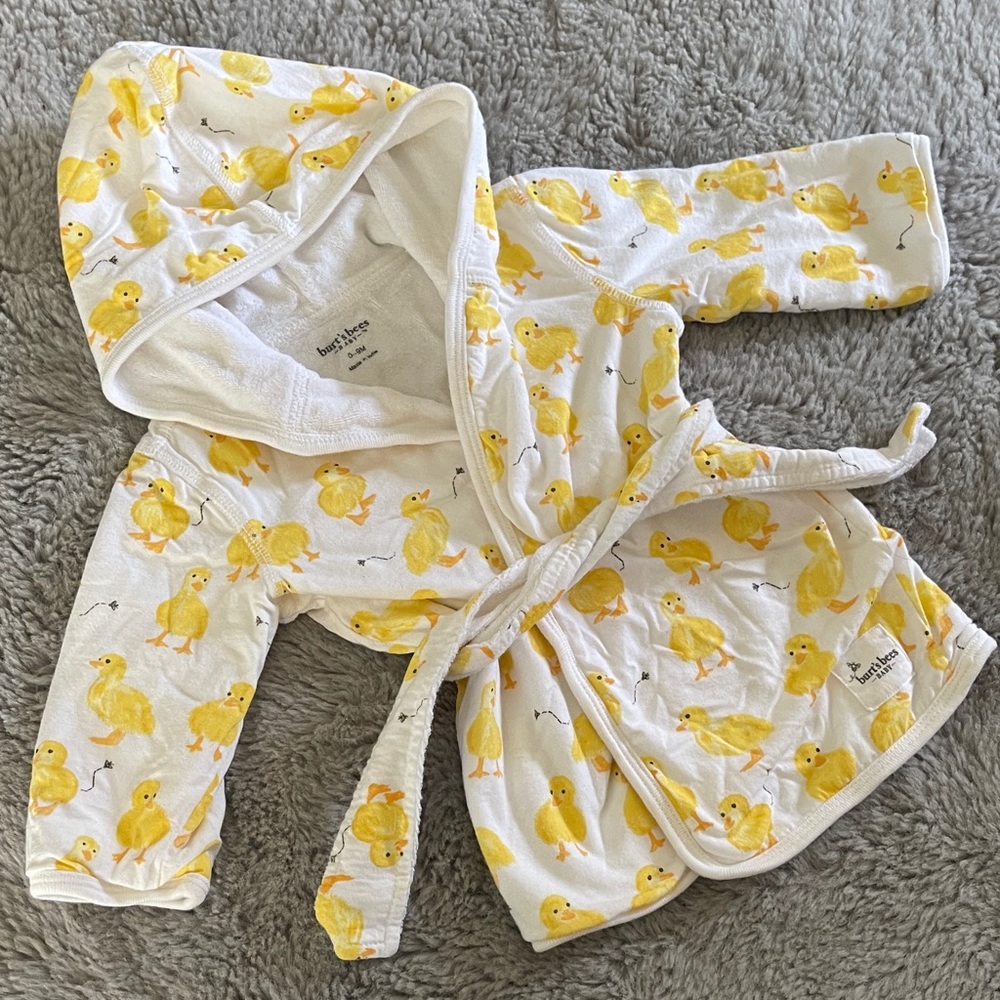 Burt's Bees Yellow Duck Print Kids Robe Sz 0/9M Bath Swim Pool